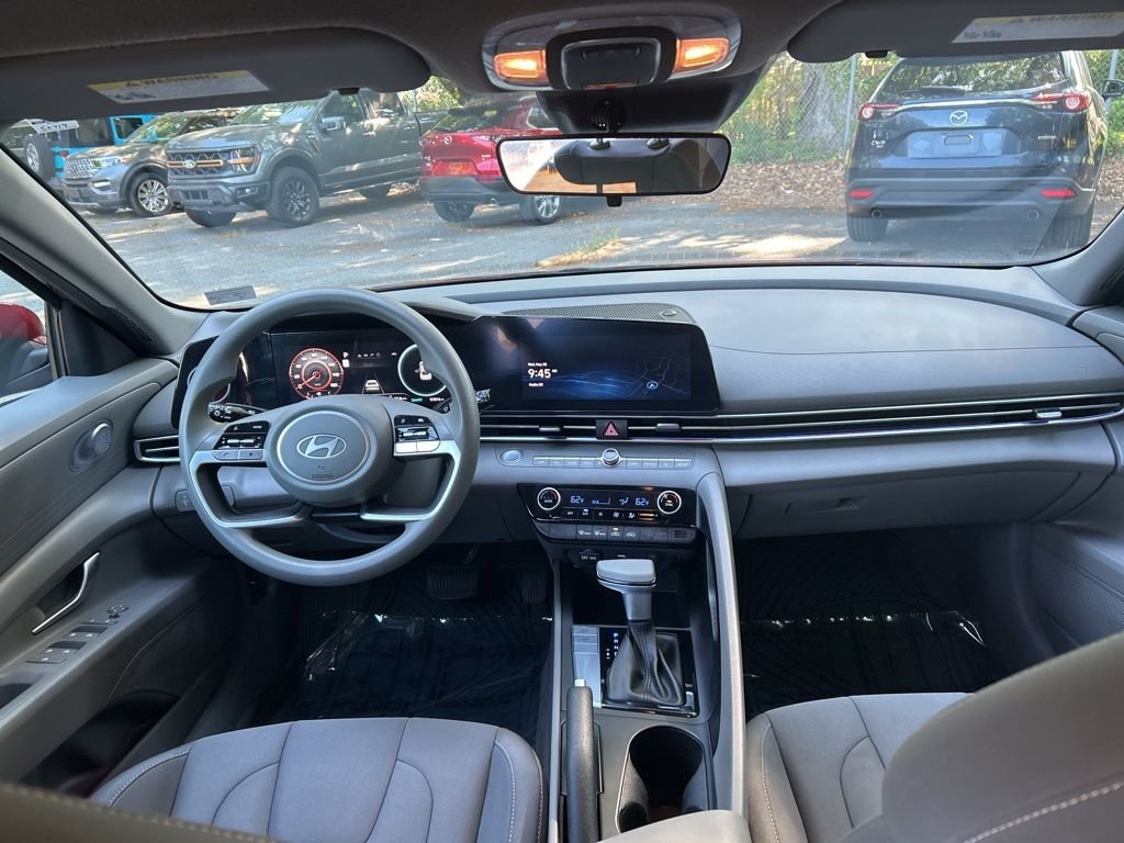 Used 2024 Red Hyundai SEL image 27