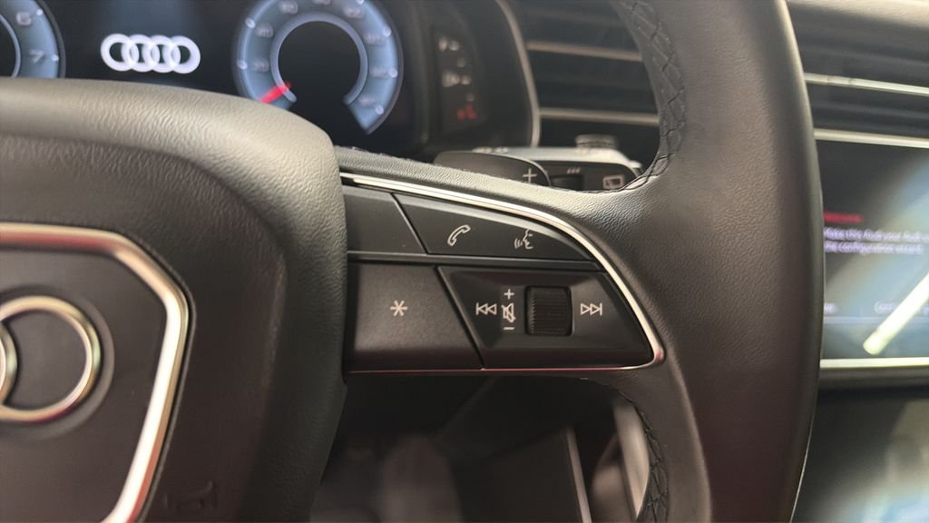 Used 2023 White Audi 55 Premium image 19