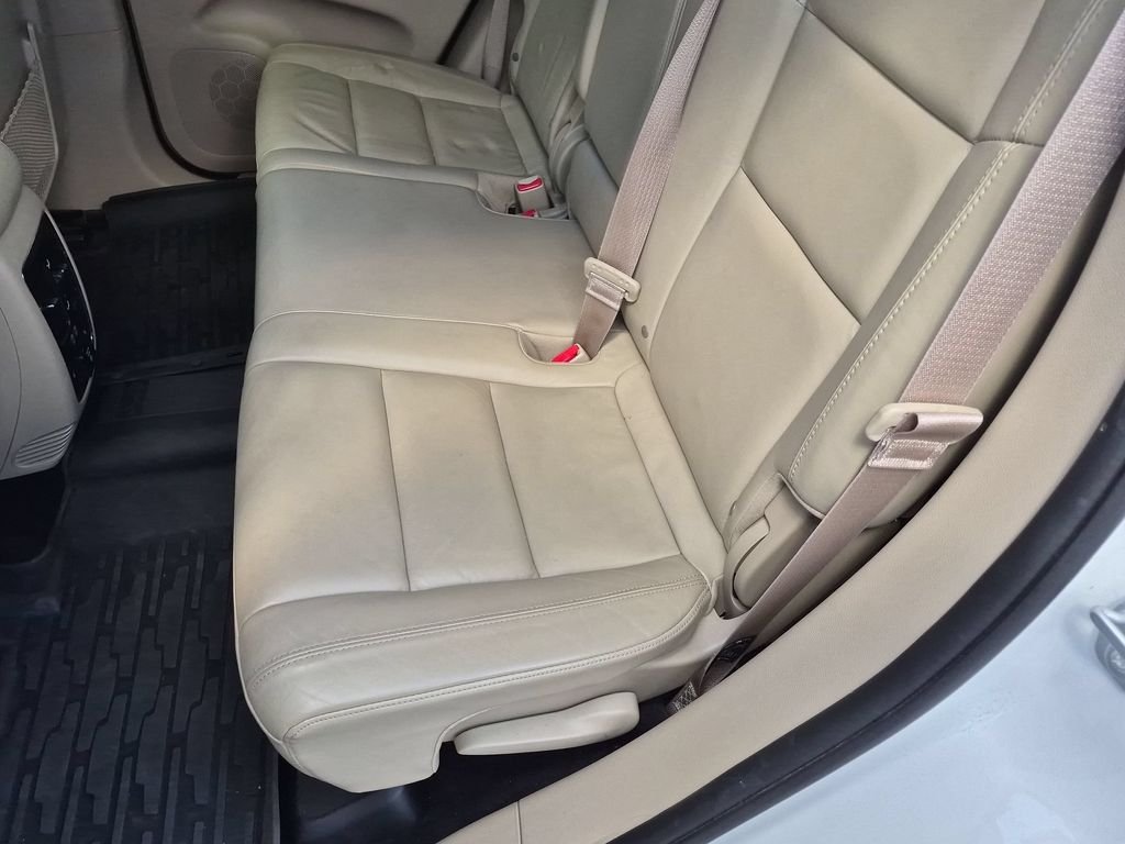 Used 2018 White Jeep Limited image 25
