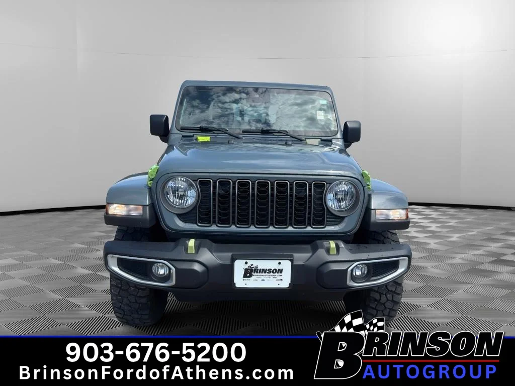 Used 2025 Anvil Clearcoat Jeep Texas Trail image 2