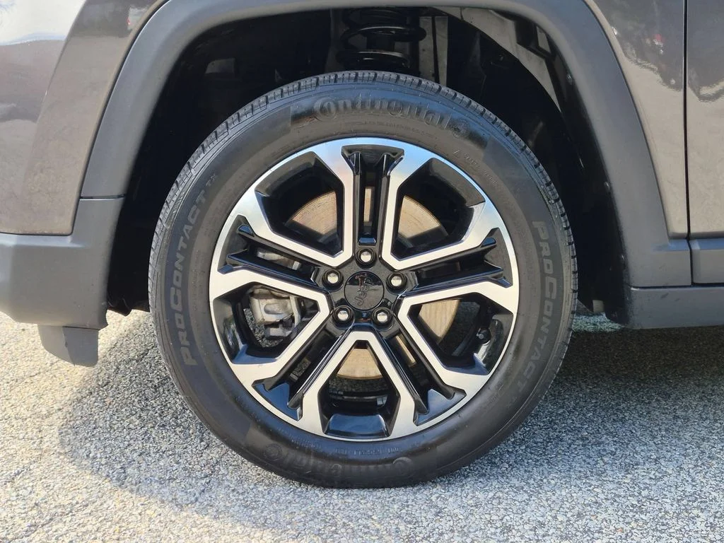Used 2023 Gray Jeep Limited image 26