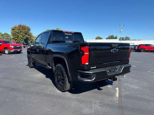 New 2026 Black Chevrolet High Country image 25