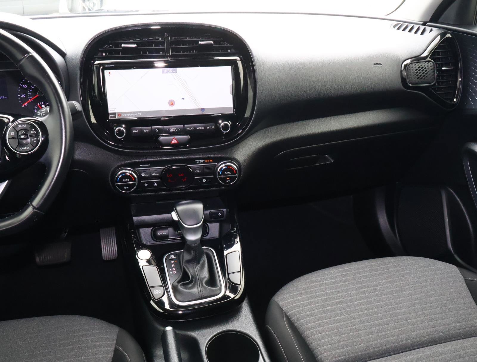 Used 2022 Gravity Gray Kia GT-Line image 11