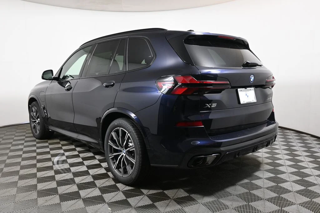 Used 2026 Black BMW xDrive50e image 5
