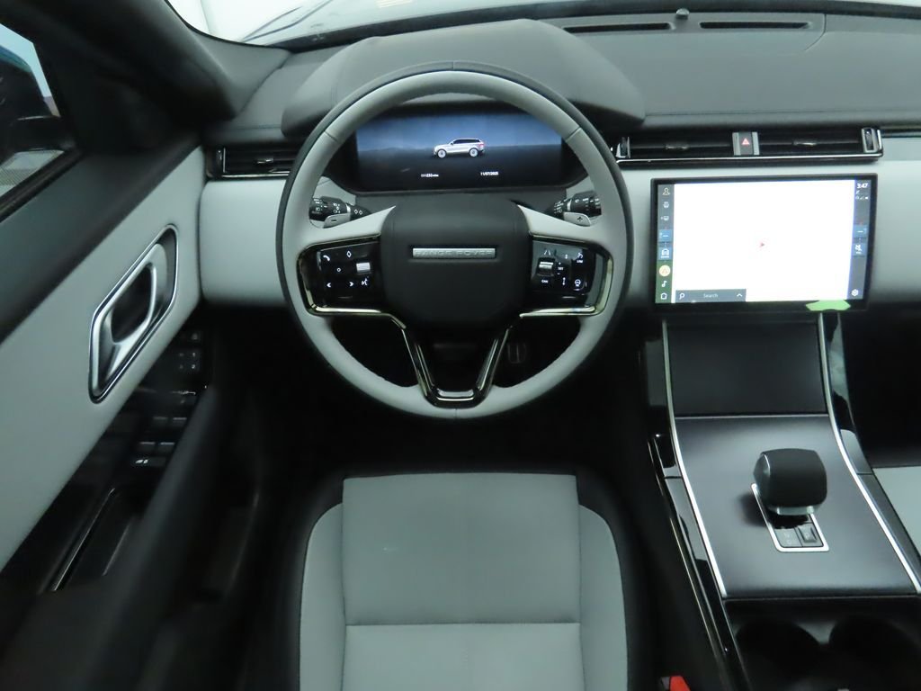 Used 2026 Santorini Black Metallic Land Rover Dynamic SE image 11