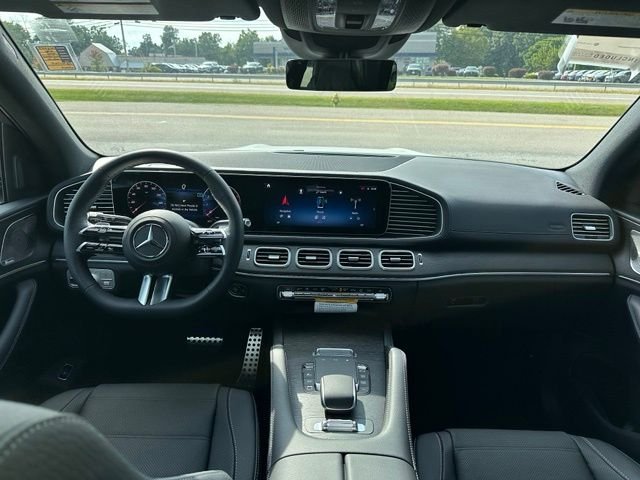 New 2026 MANUFAKTUR Moonlight White Magno Mercedes-Benz GLS 450 image 27