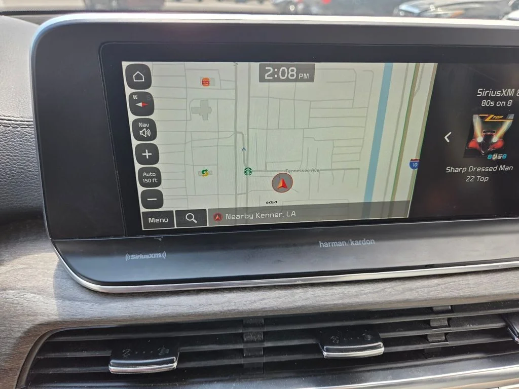 Used 2021 White Pearl Kia SX image 19