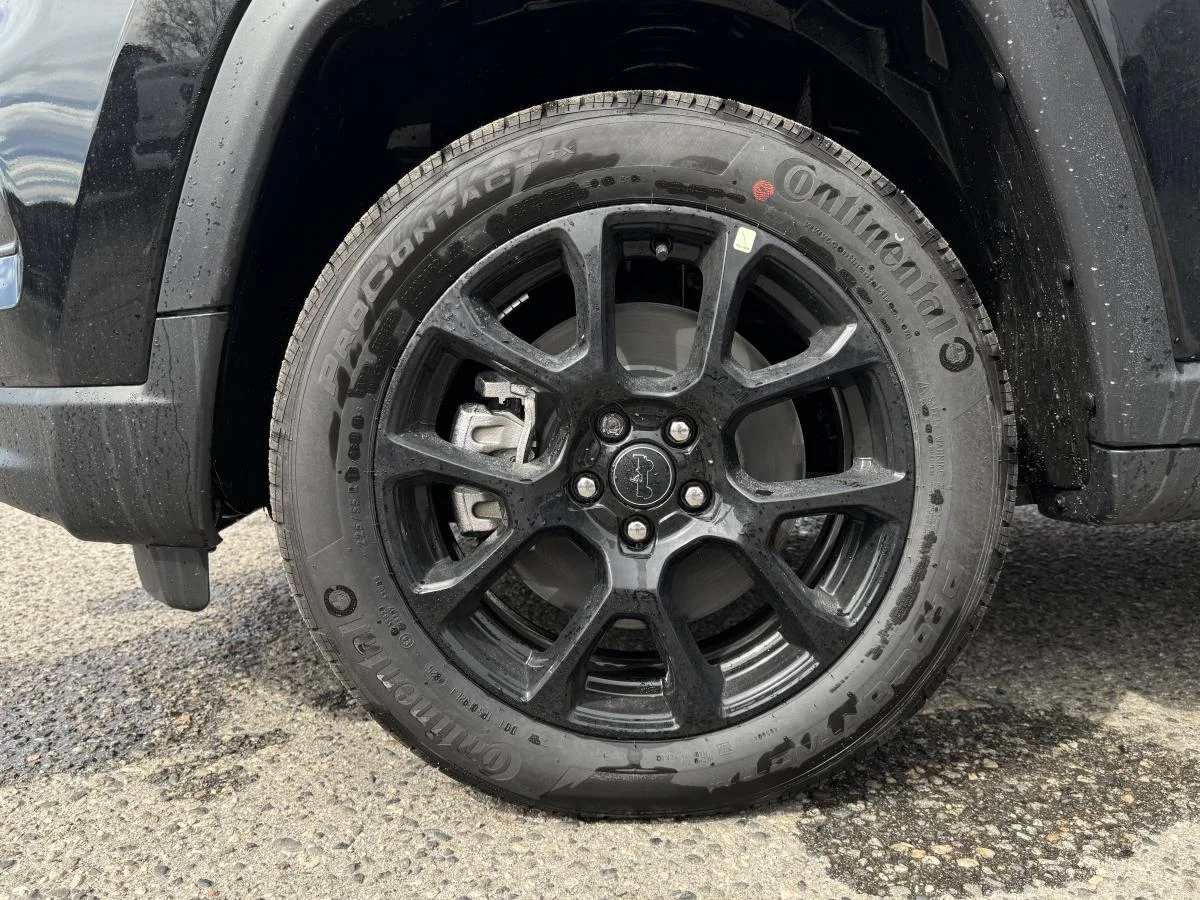 New 2026 Black Jeep North image 18