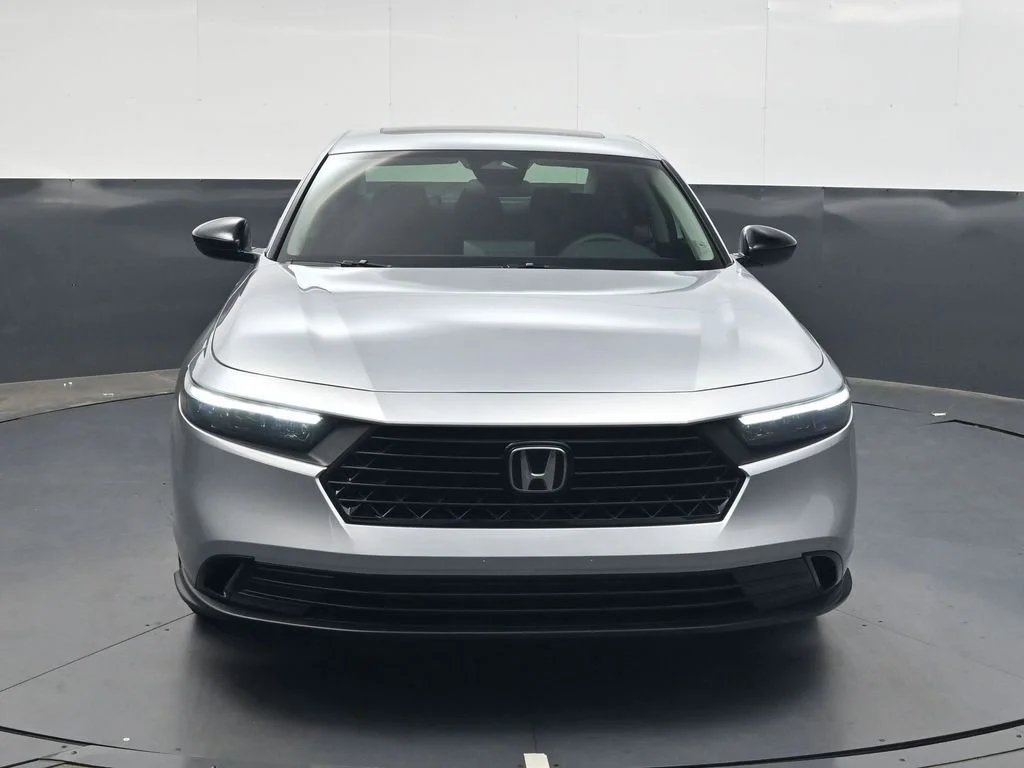 Certified Used 2026 Solar Silver Metallic Honda SE image 47