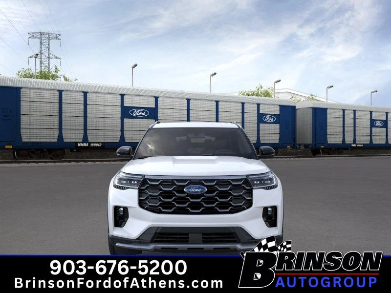 New 2026 Star White Metallic Tri-Coat Ford Platinum™ image 6