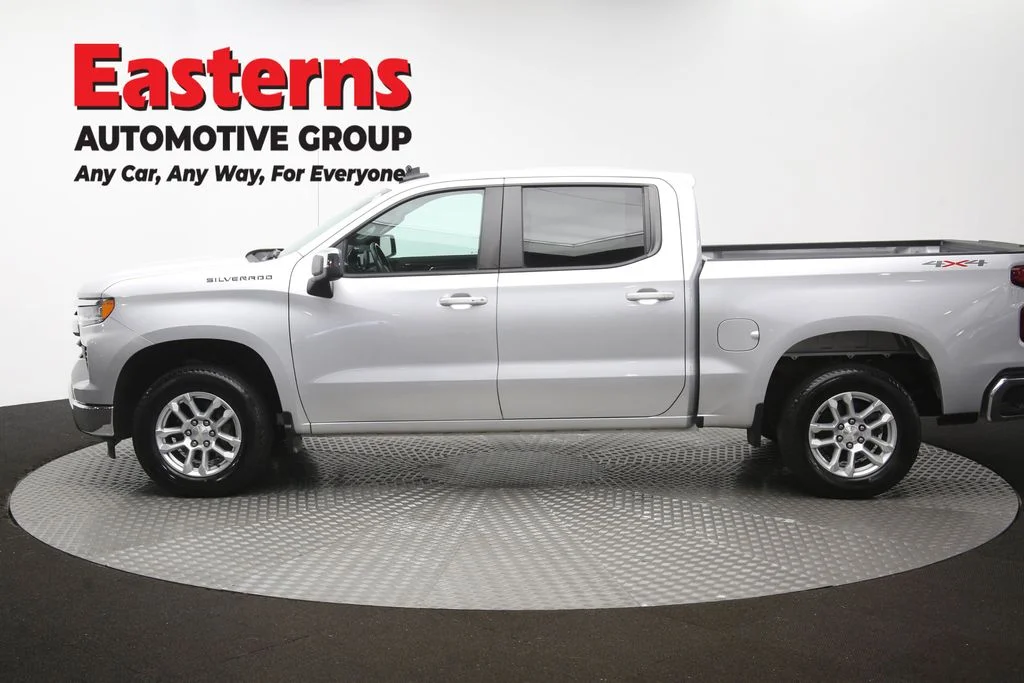 Used 2022 Silver Chevrolet LT image 62