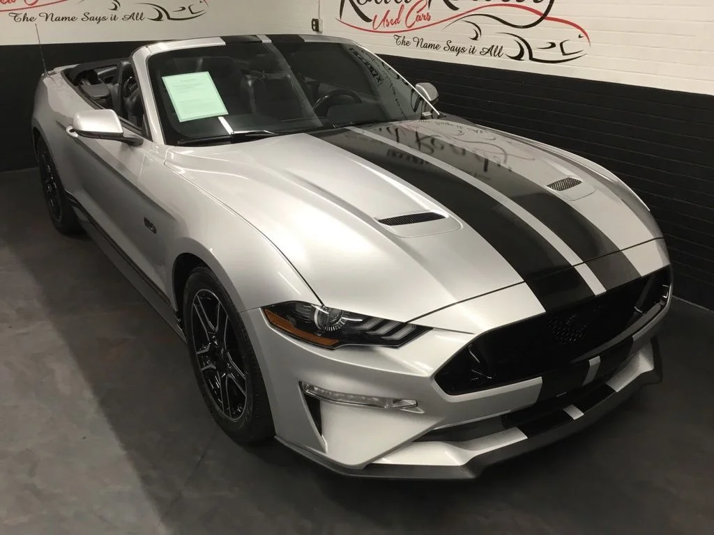 Used 2019 Silver Ford GT Premium image 2
