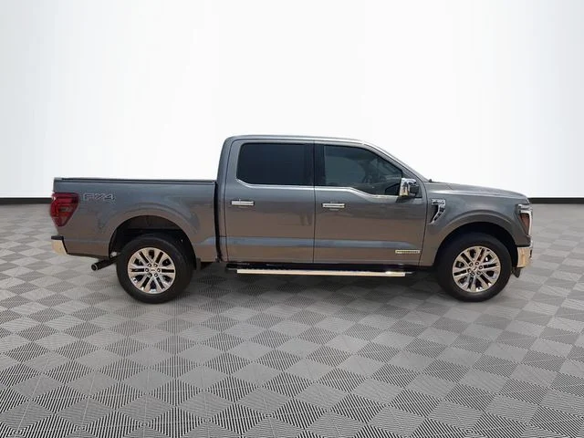 Used 2024 Gray Ford Lariat image 8