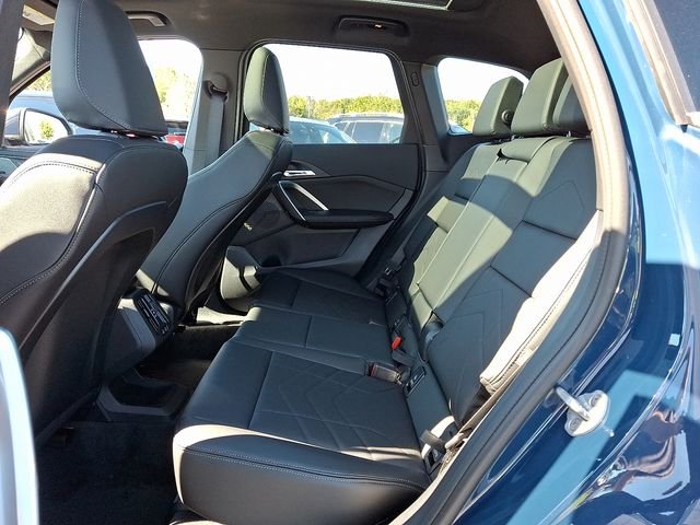 Certified Used 2026 Night Dusk Blue Metallic BMW xDrive28i image 9