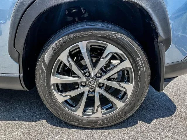 Certified Used 2024 CELESTITE GRAY ME. Toyota  image 9