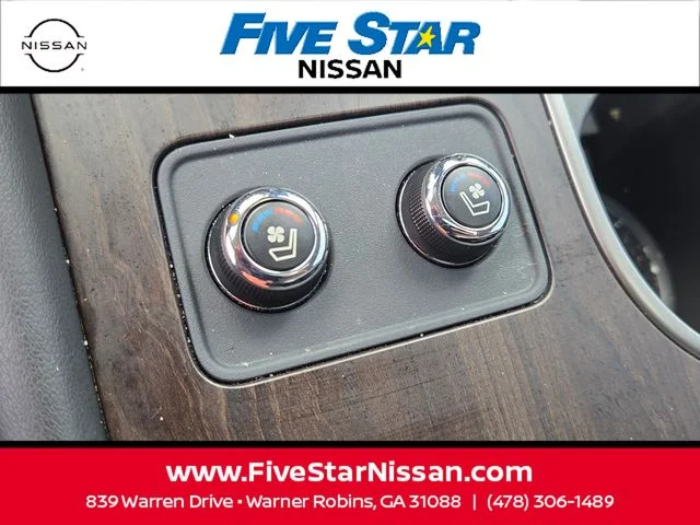 Used 2024 Black Nissan Platinum image 25