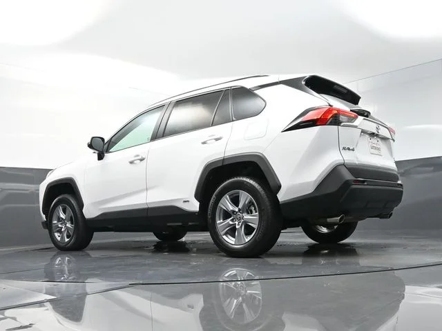 Used 2025 White Toyota XLE image 36