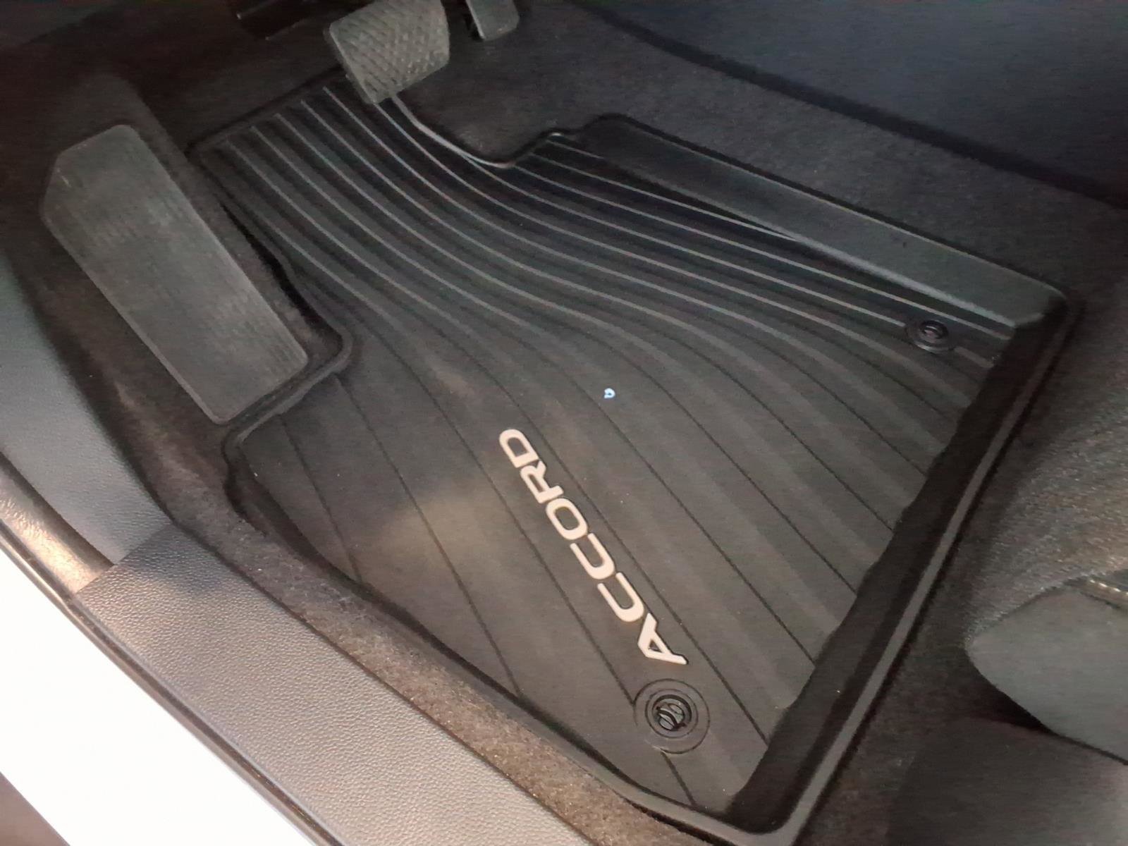 2025 Honda Accord SE - Photo 22