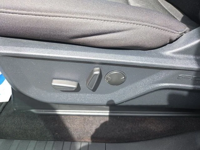 Used 2023 Agate Black Metallic Ford XLT image 12