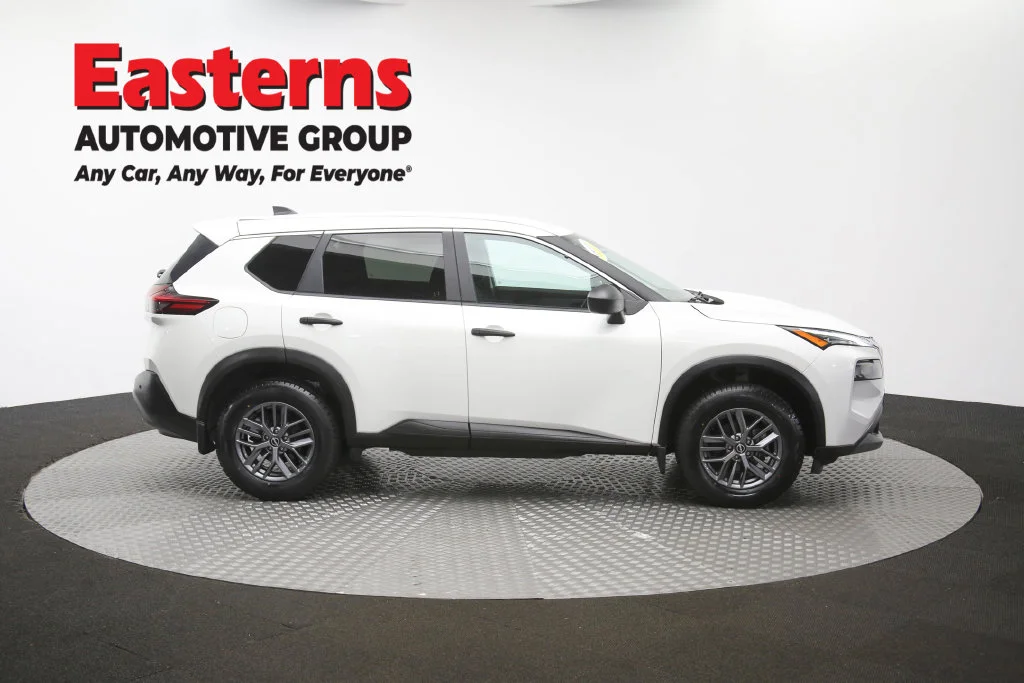 Used 2023 White Nissan S image 47