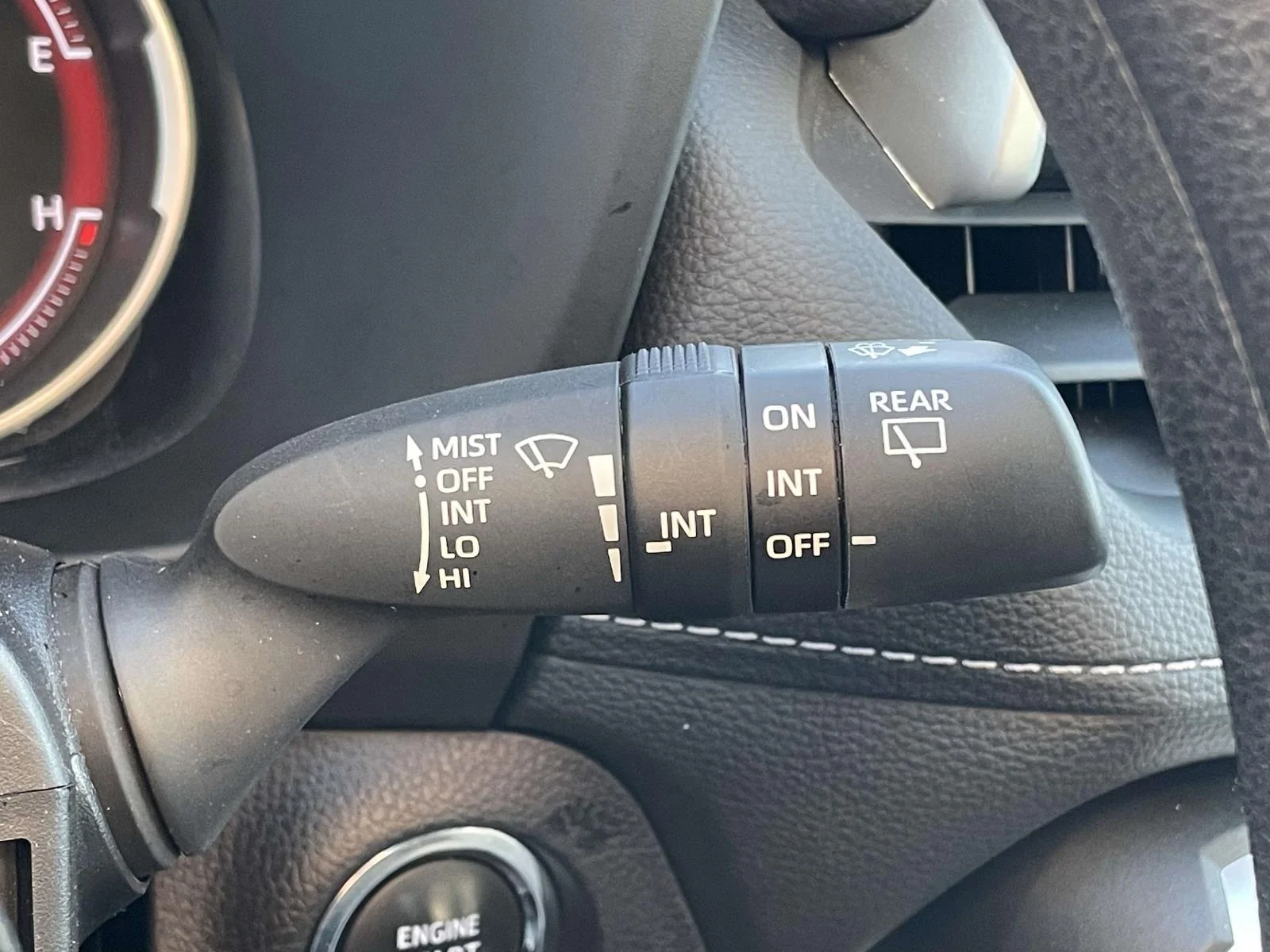 Used 2025 Ice Cap Toyota XLE image 13