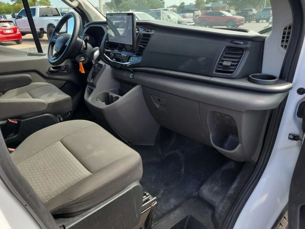 2024 Ford Transit Passenger Van XL - Photo 29