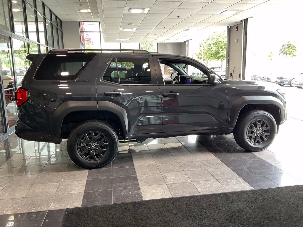 Certified Used 2025  Toyota SR5 image 6