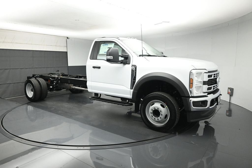 2026 Ford F-450 Super Duty Chassis Cab