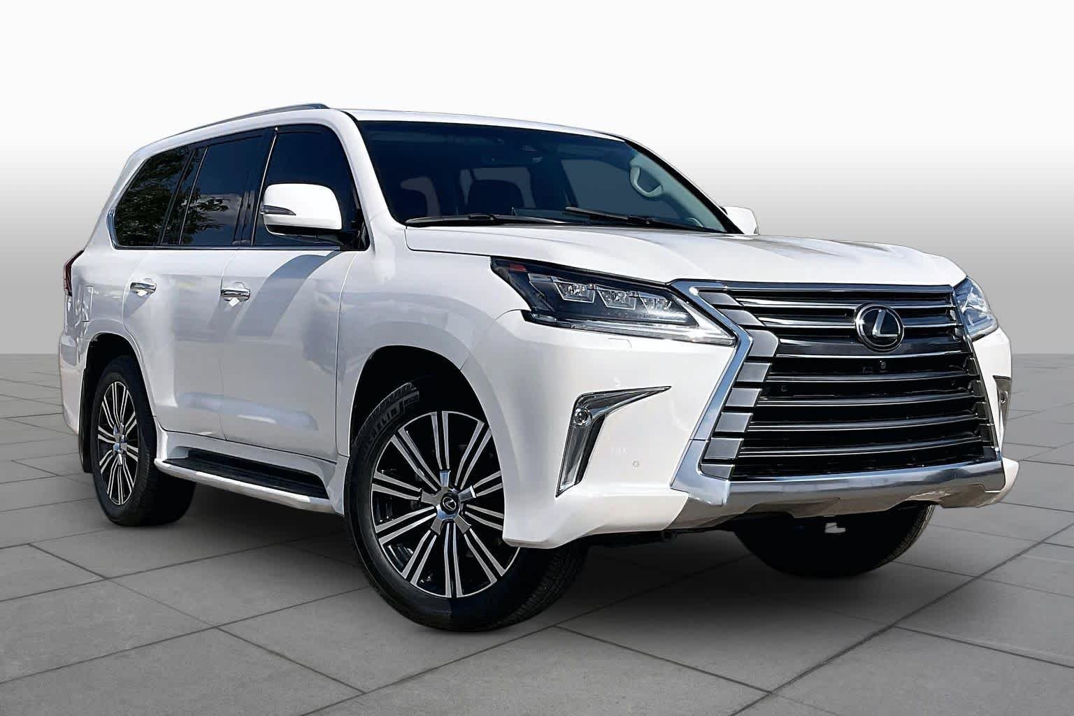 Used 2021 Eminent White Pearl Lexus  image 3