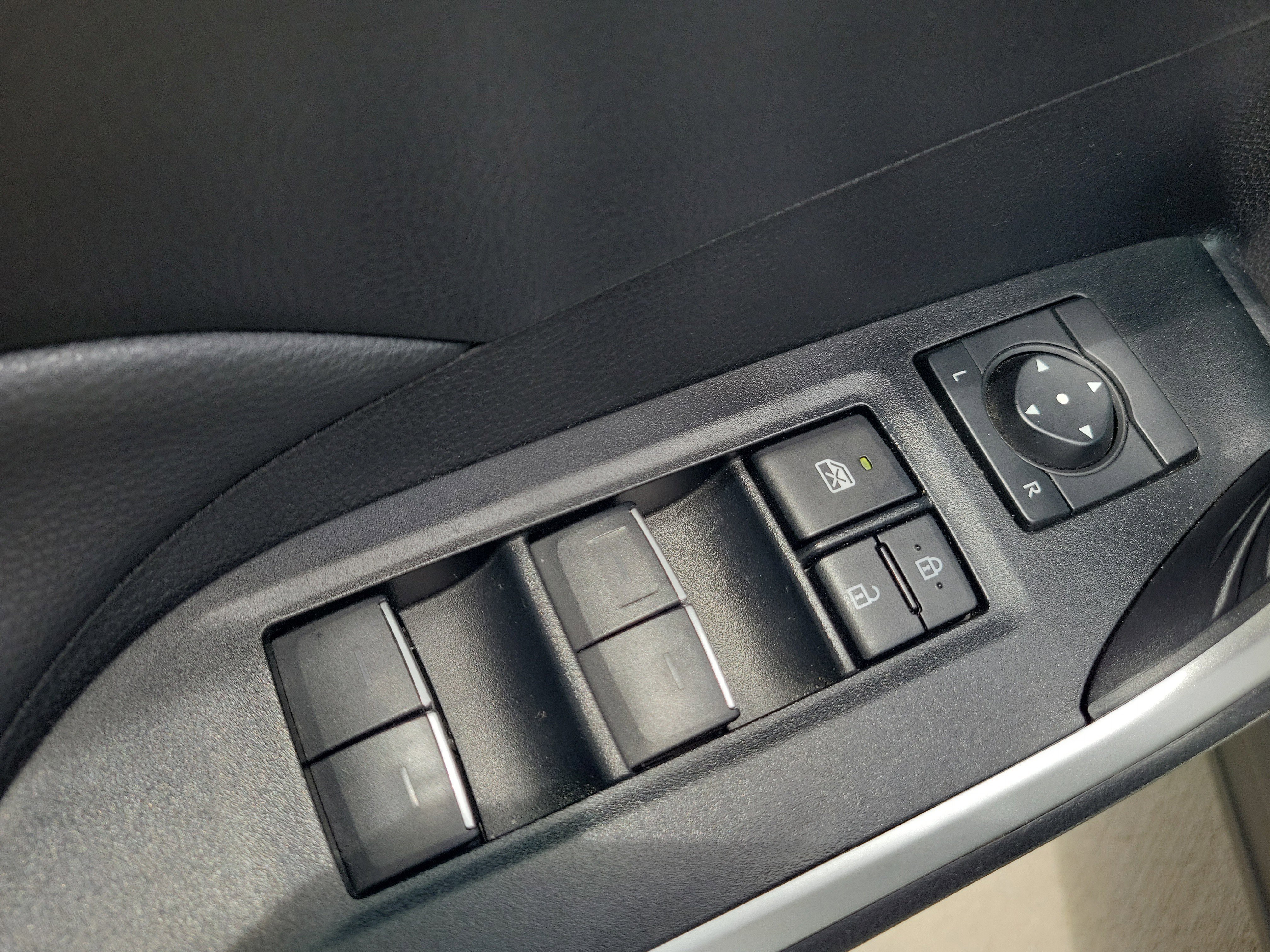 Used 2024 Ice Cap Toyota XLE image 23
