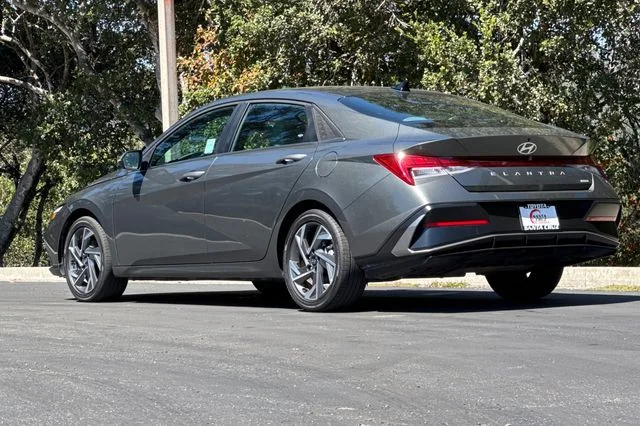 Used 2025 Gray Hyundai Limited image 6
