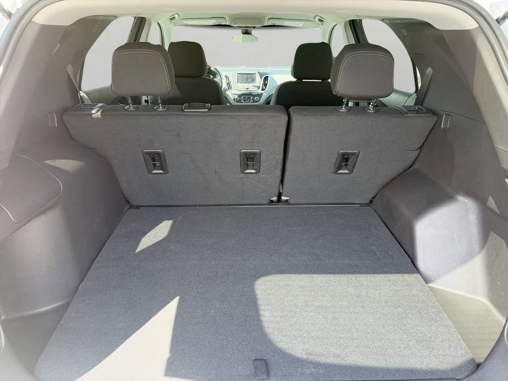 Used 2024 Summit White Chevrolet LS image 7