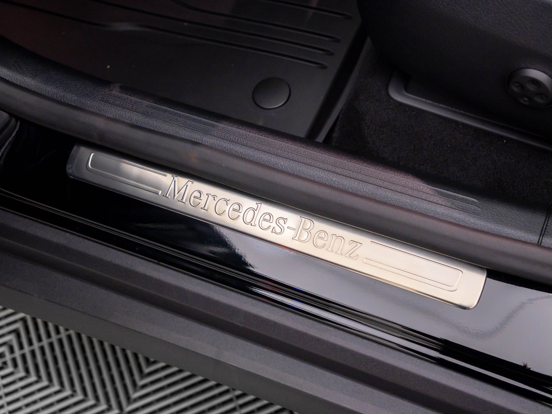New 2026 Black Mercedes-Benz GLC 300 image 48