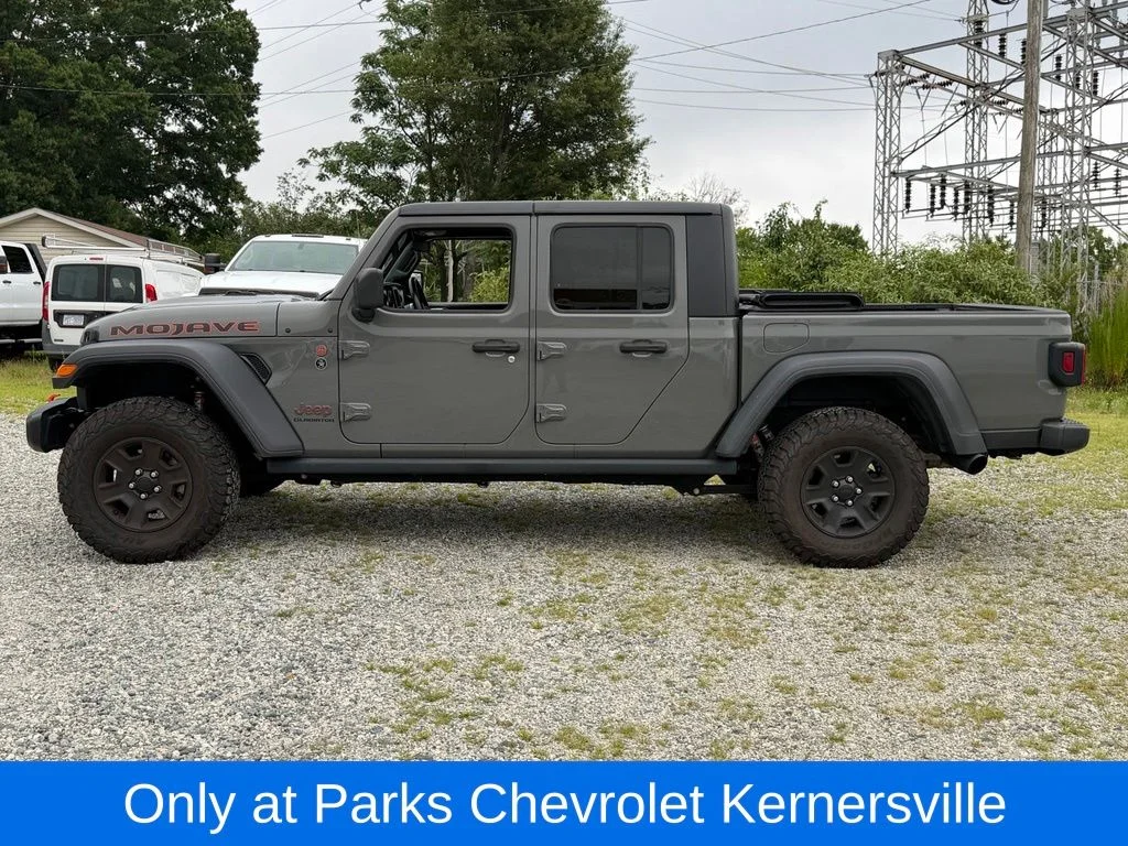 Used 2021 Gray Jeep Mojave image 9