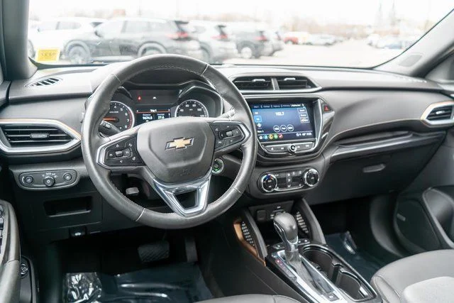 Used 2023 Yellow Chevrolet ACTIV image 14