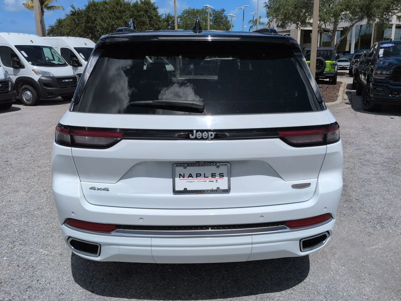2024 Jeep Grand Cherokee Summit - Photo 6