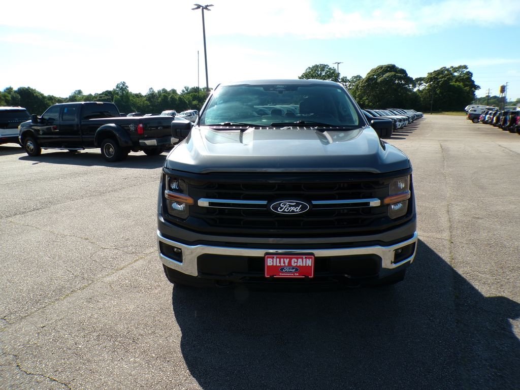 Used 2025 Gray Metallic Ford XLT image 2