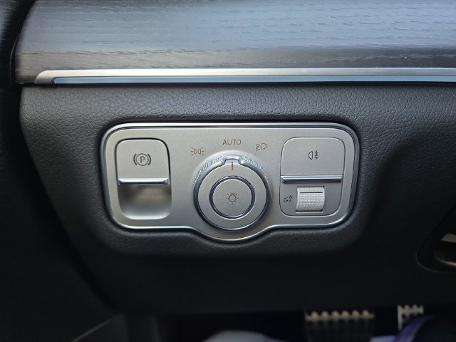 New 2026 Obsidian Black Metallic Mercedes-Benz GLS450 image 21