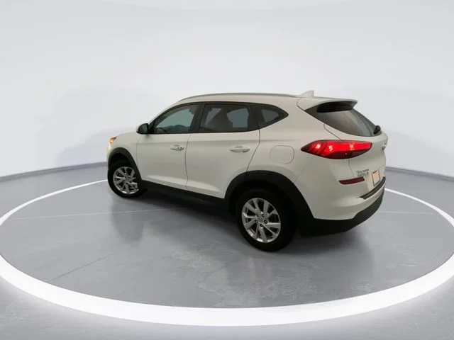 Used 2021 White Hyundai Value image 2