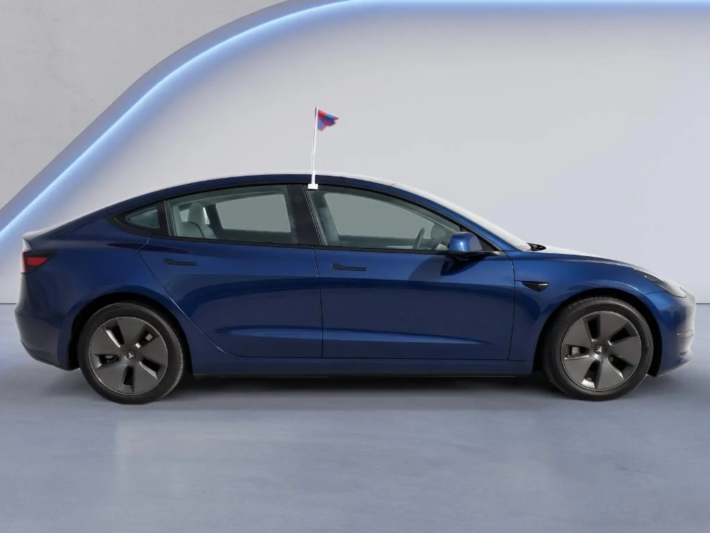 Used 2023 Deep Blue Metallic Tesla Long Range image 7