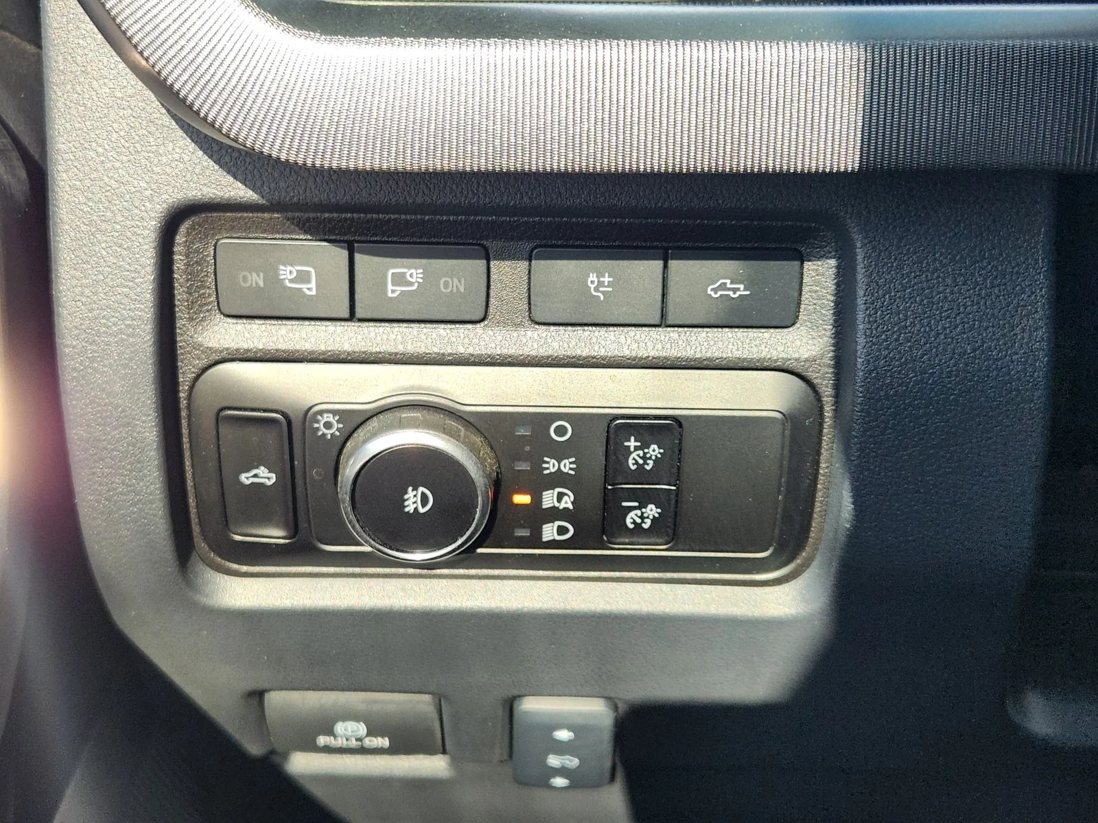Used 2024 Black Ford Platinum image 22