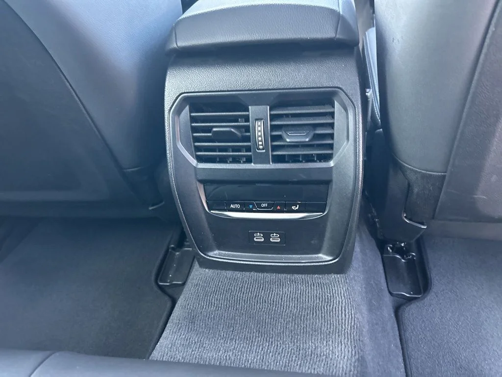 Used 2025 Gray BMW xDrive40 image 28