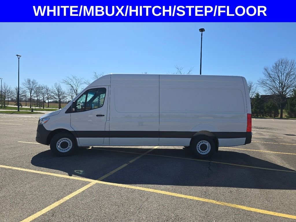 New 2026 Arctic White Mercedes-Benz Cargo 170 WB image 9