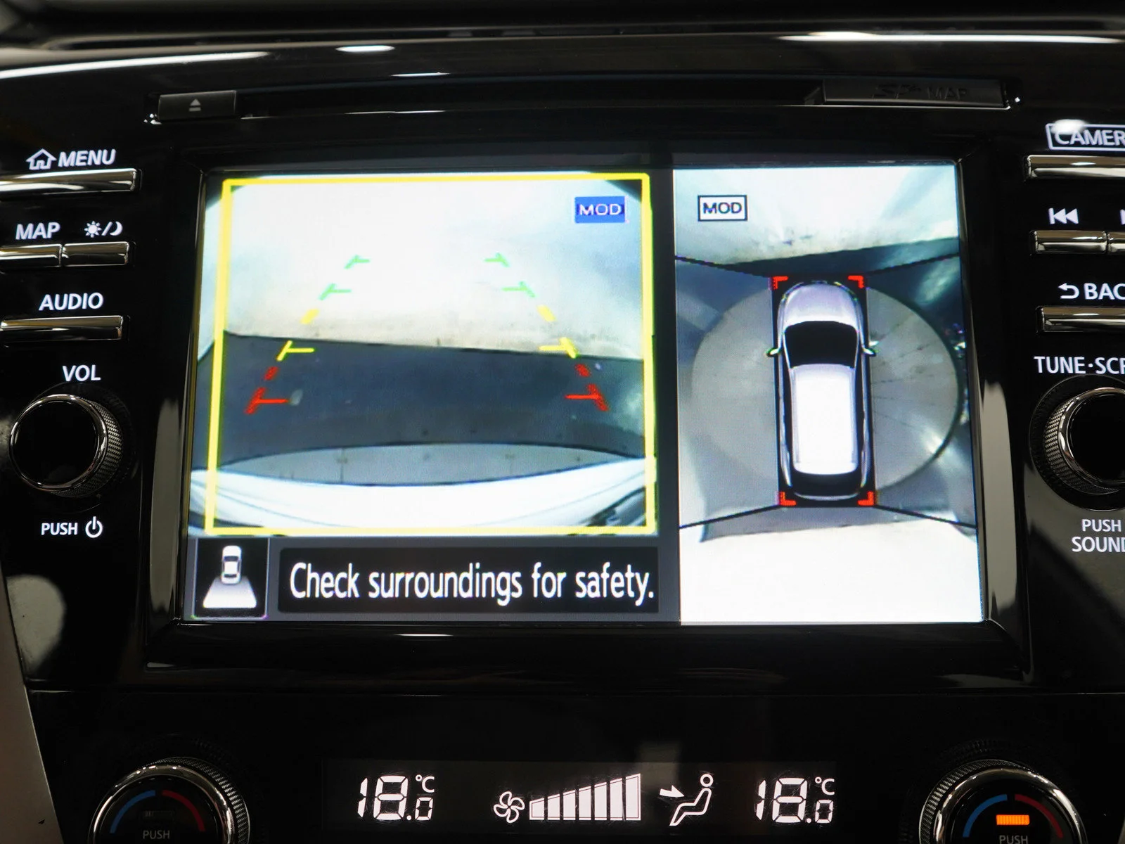 Used 2017 White Nissan SL image 30