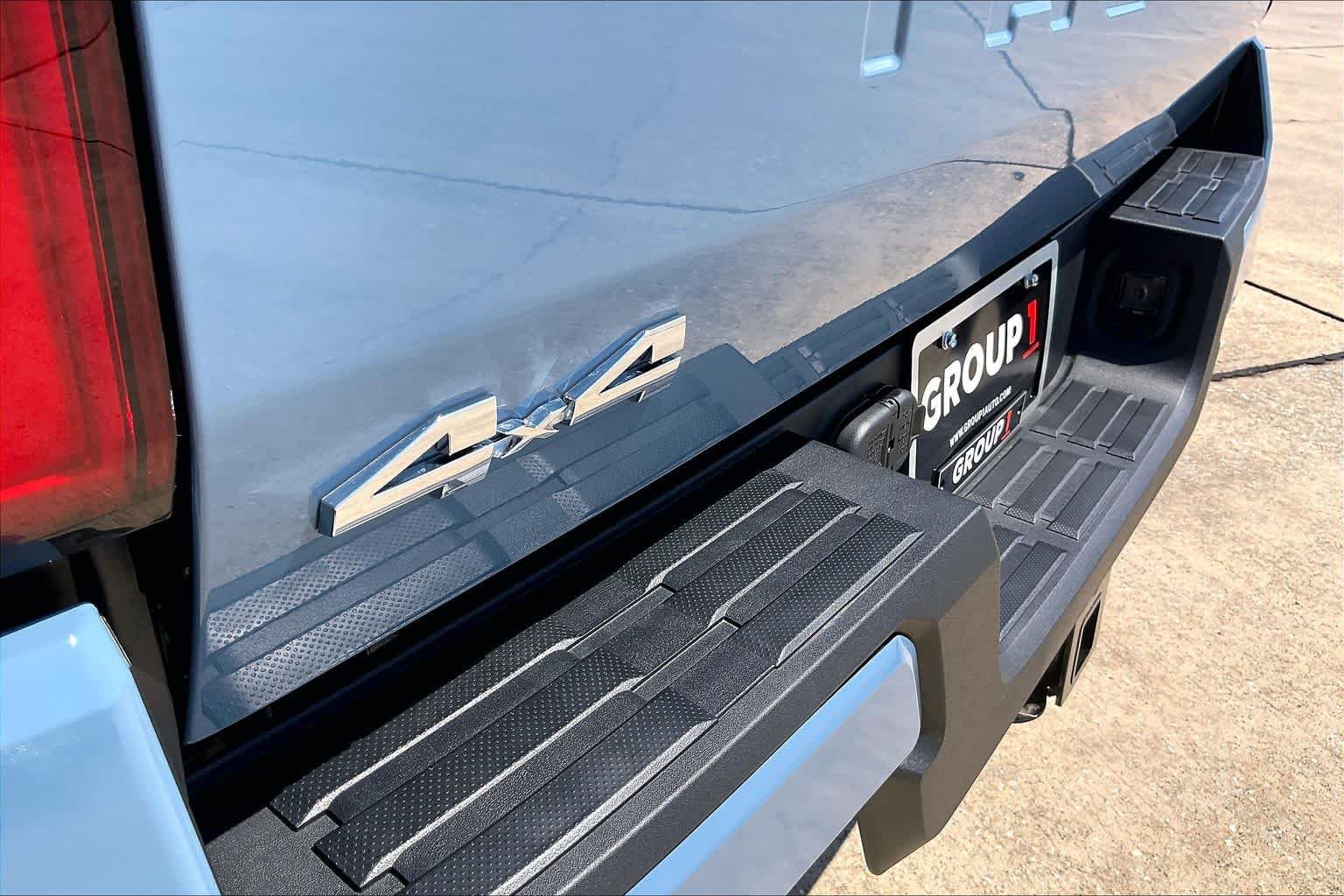 New 2026 Heritage Blue Toyota SR5 image 15
