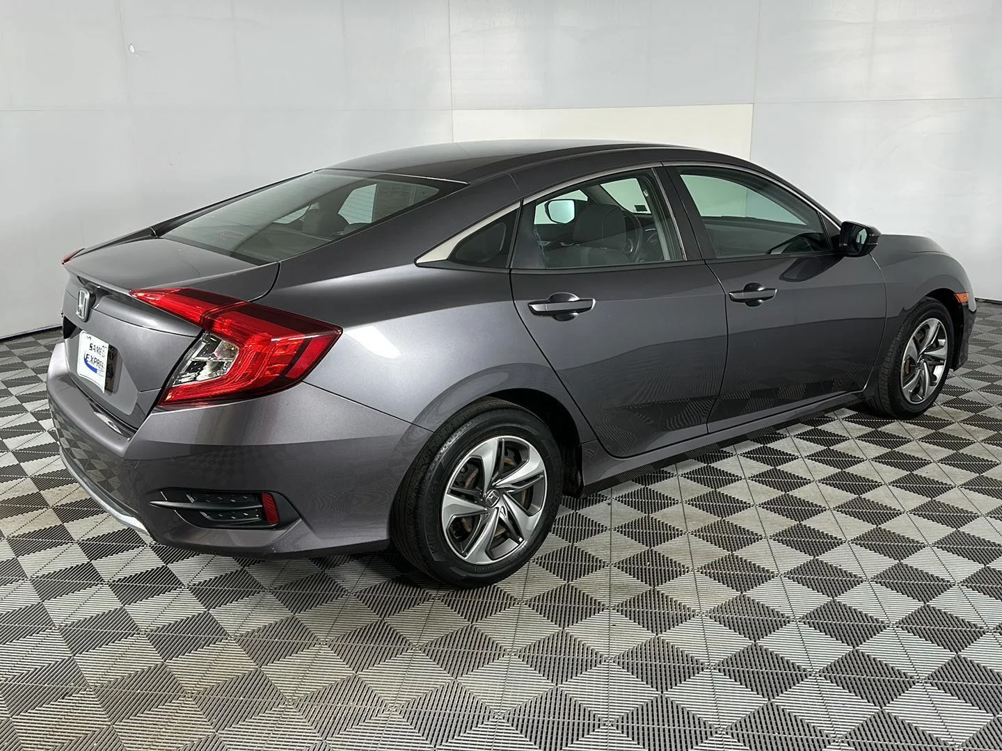 Used 2019 Modern Steel Metallic Honda LX image 27