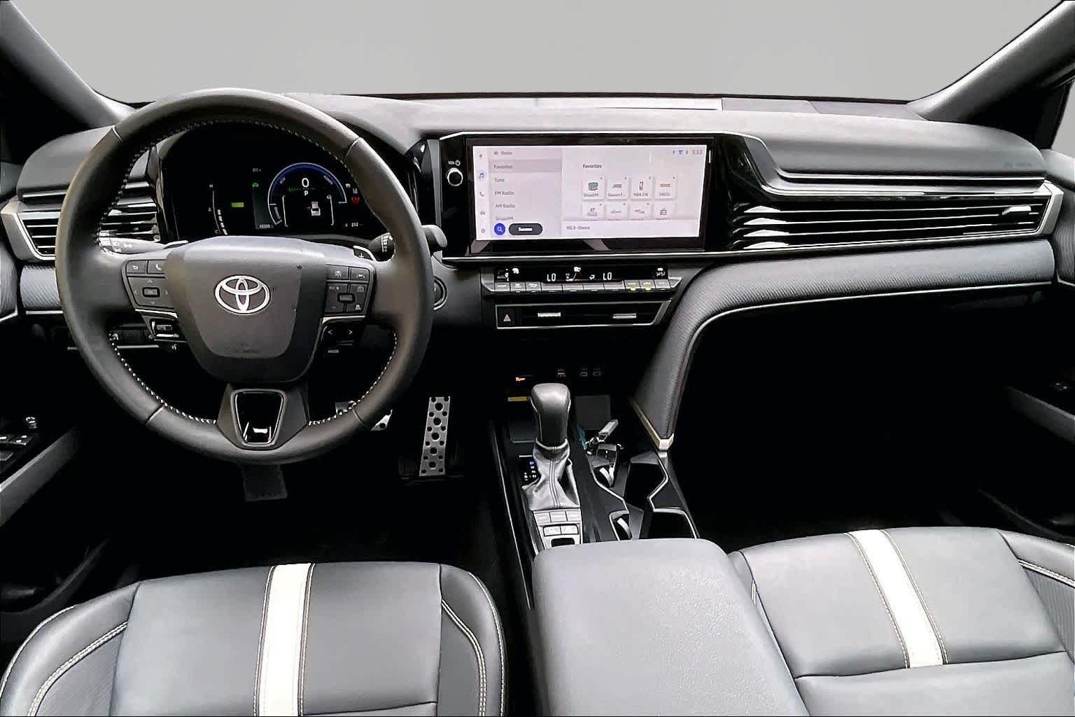 Used 2025 Underground Toyota SE image 16