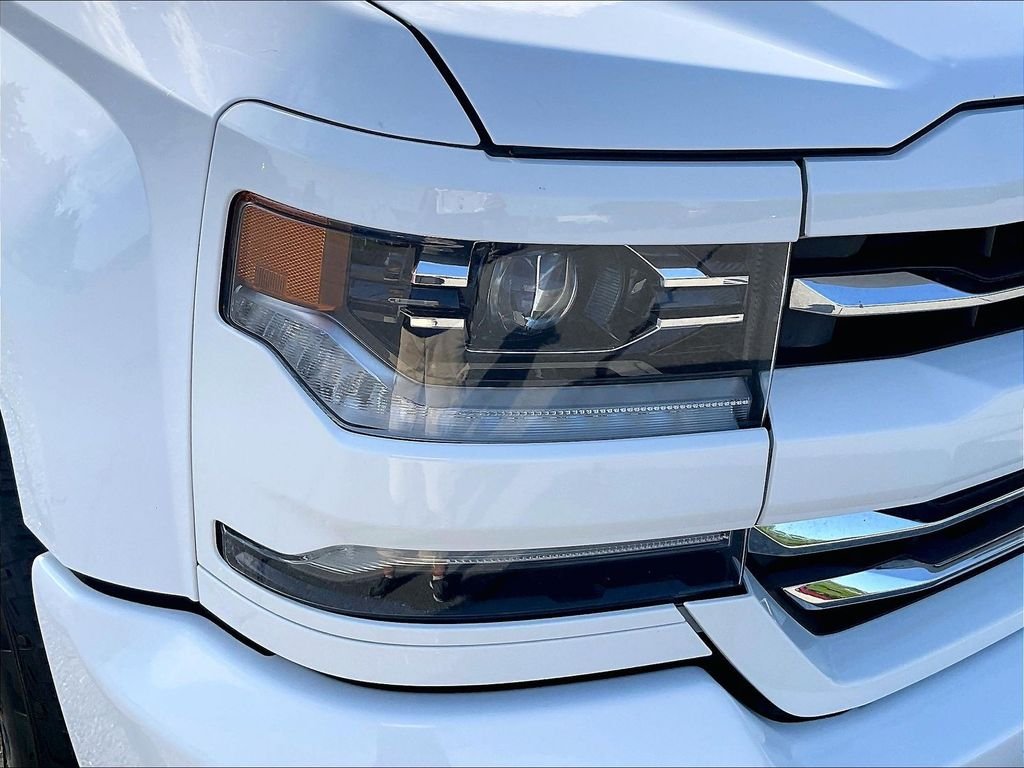 Used 2018 White Chevrolet LTZ image 32