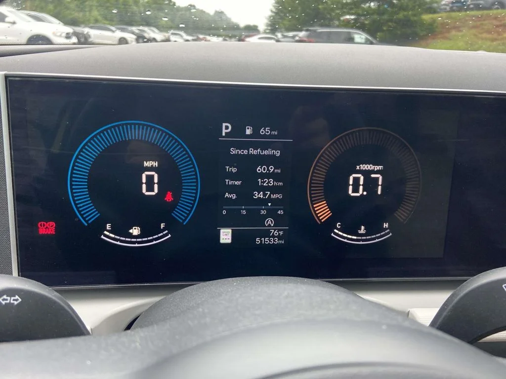 Used 2025 Shimmering Silver Hyundai SEL image 19
