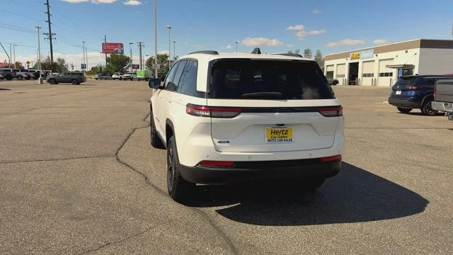Used 2024 White Jeep Altitude image 7